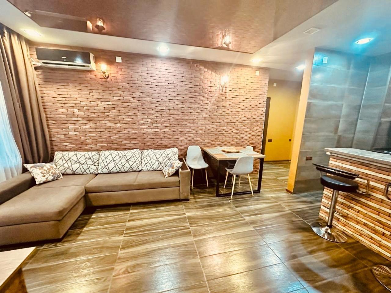 Marnika Apartment Batumi Exterior photo